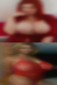 Jerking pussy in swingers train.