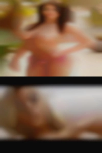 Swingers paying pussy for sex.